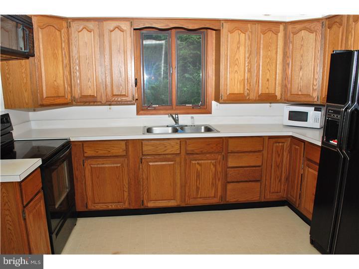 1838 Sawmill Road Spring City, PA 19475 - Photo 7 of 25 Kitchen