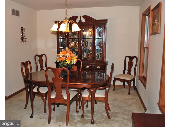 1838 Sawmill Road Spring City, PA 19475 - Photo 8 of 25 Dining Room