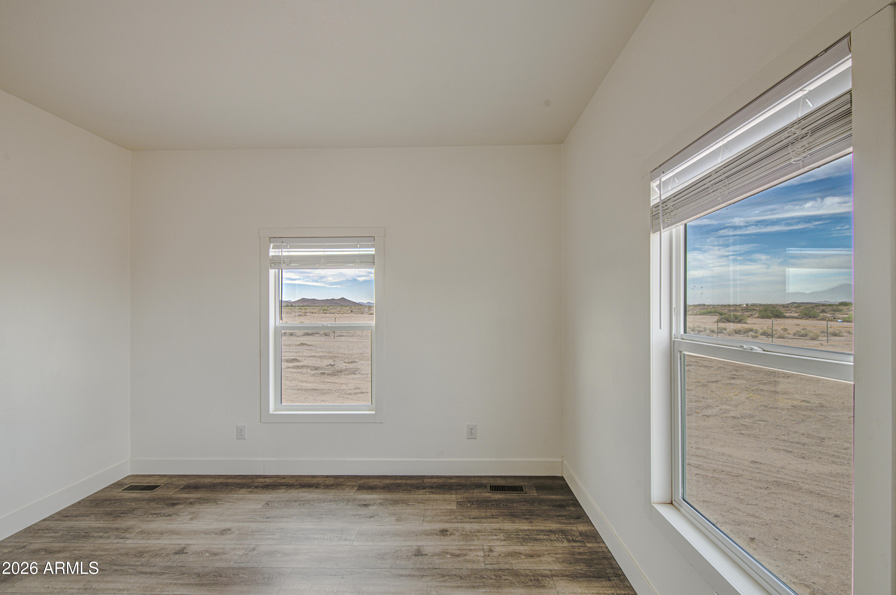 39120 West Maldonado Road Tonopah, AZ 85354 - Photo 20 of 37 a view of an empty room and window
