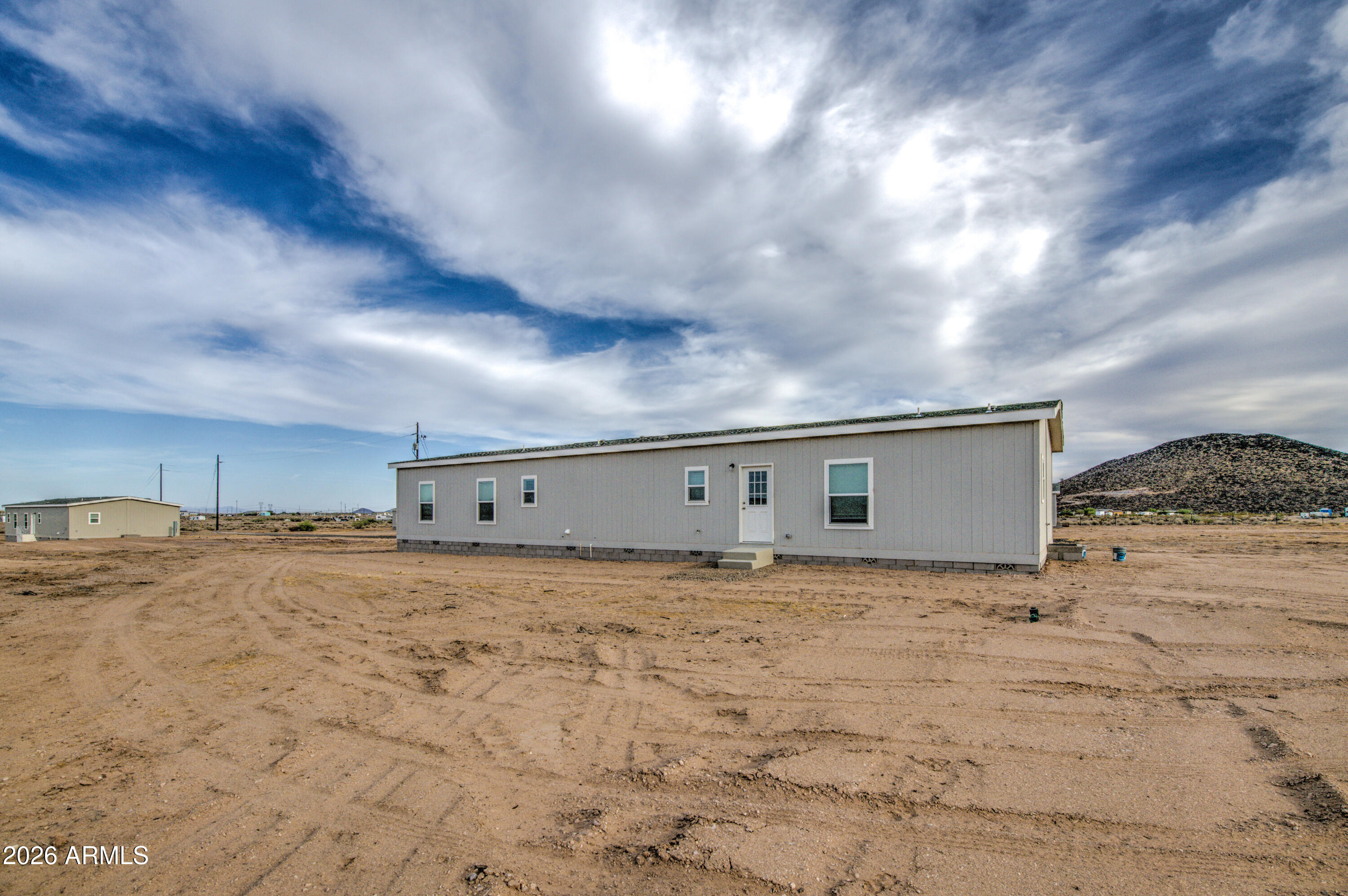 39120 West Maldonado Road Tonopah, AZ 85354 - Photo 36 of 37 a view of a garage