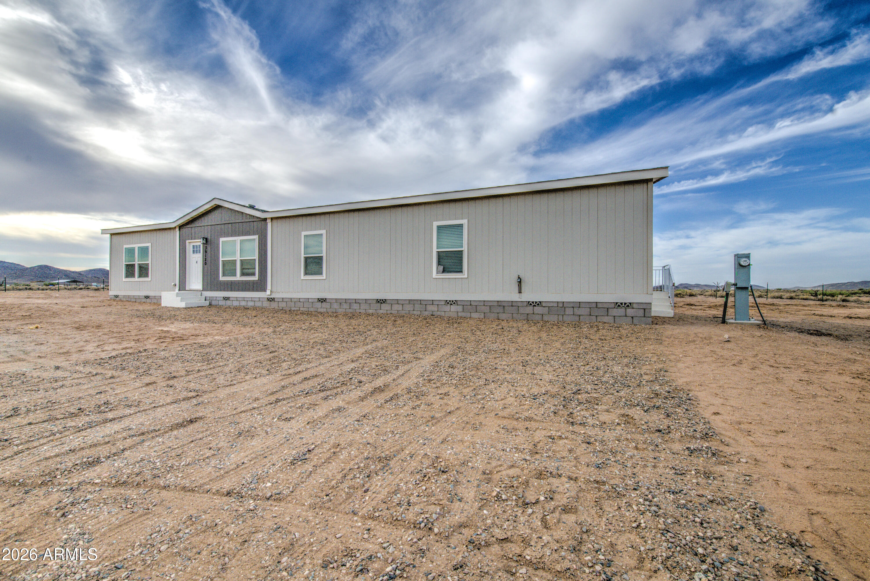 39120 West Maldonado Road Tonopah, AZ 85354 - Photo 5 of 37 a view of an house with backyard space