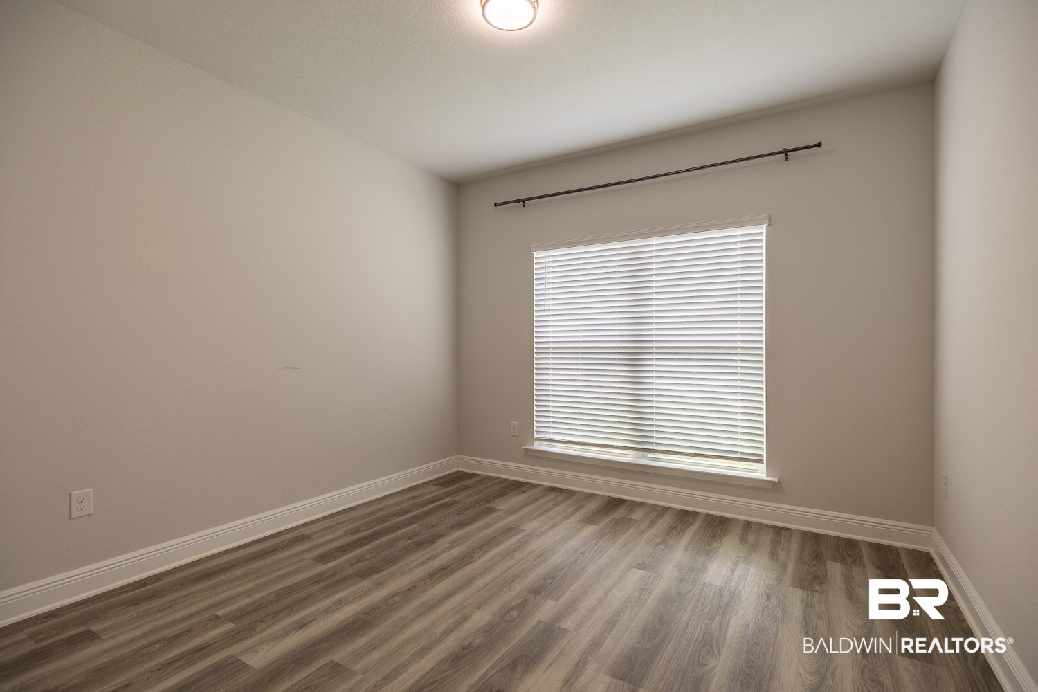 11123 Genuine Risk Circle Daphne, AL 36526 - Photo 11 of 18 Gallery Image 11