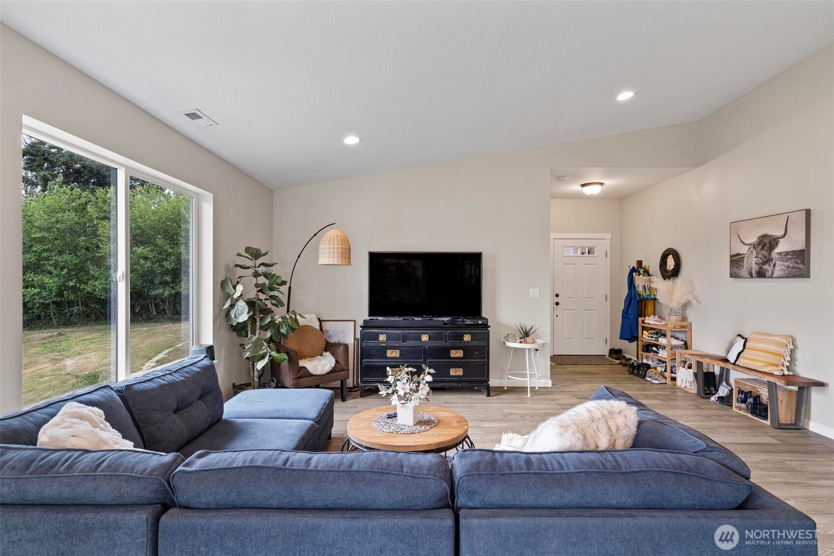 144-38 18 Loop Road Centralia, WA 98531 - Photo 7 of 39 a living room with furniture and a flat screen tv
