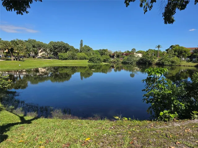 a sign that is on the side of the road