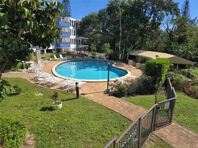 $2,500 | 6010 South Falls Cir Drive, Unit 206, Lauderhill, FL 33319