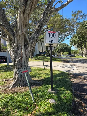 $2,500 | 6010 South Falls Cir Drive, Unit 206, Lauderhill, FL 33319