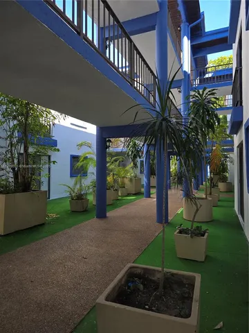 $2,500 | 6010 South Falls Cir Drive, Unit 206, Lauderhill, FL 33319