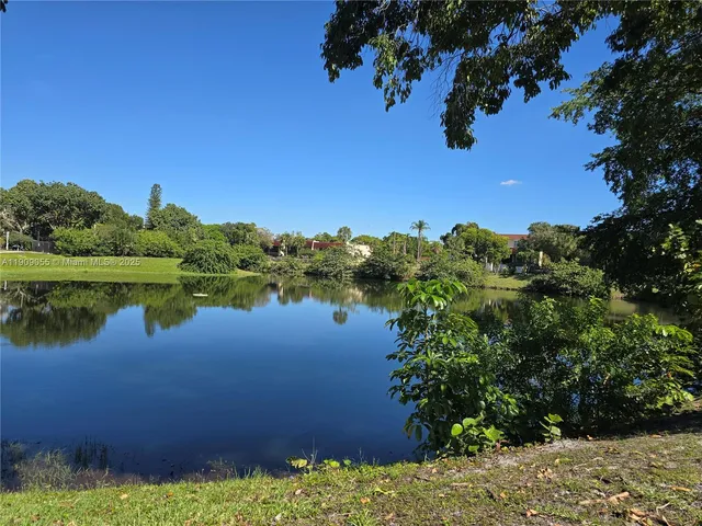 $2,500 | 6010 South Falls Cir Drive, Unit 206, Lauderhill, FL 33319