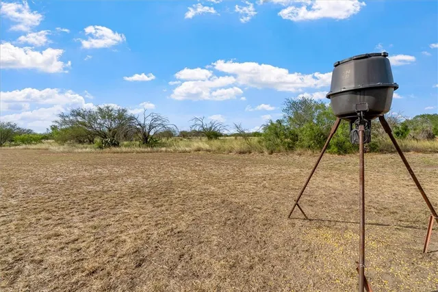 $615,500 | 226 Private Road, Alice, TX 78332