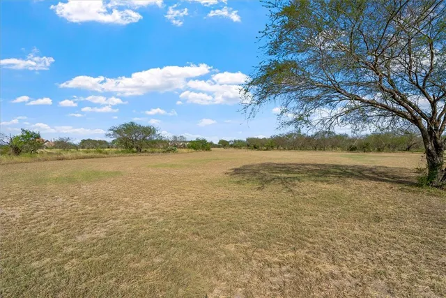 $615,500 | 226 Private Road, Alice, TX 78332