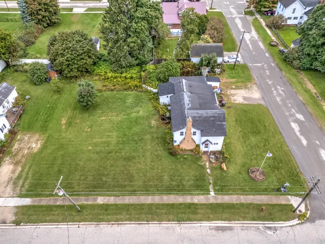 $89,900 | 540 Arbutus Avenue, Manistique, MI 49854