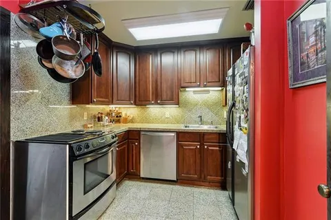 $385,000 | 1629 Coliseum Street, Unit 2, New Orleans, LA 70130