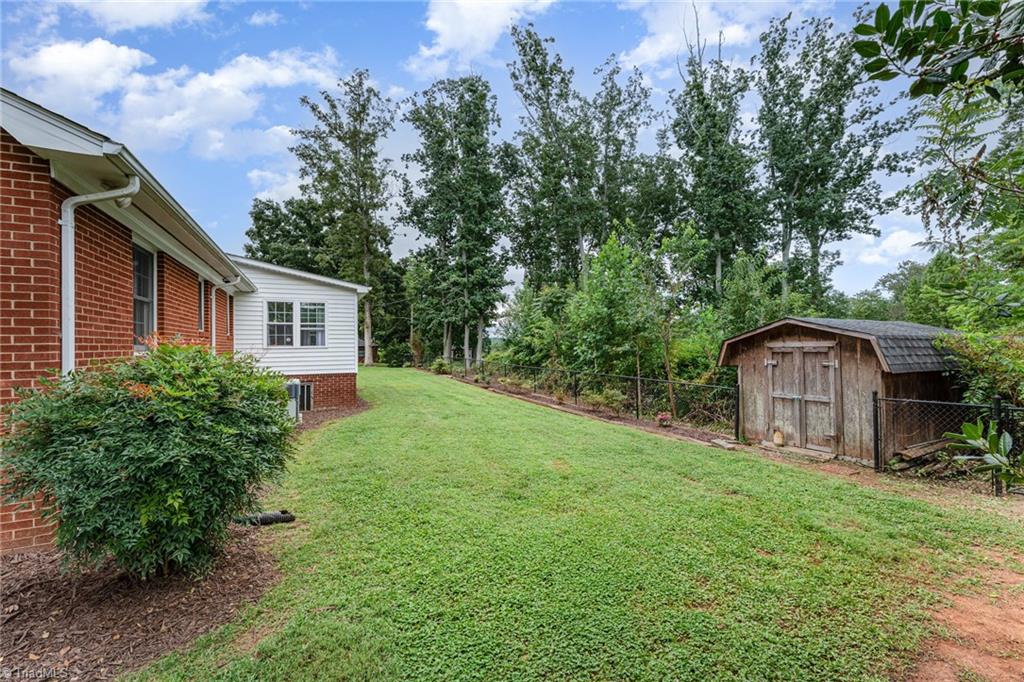 830 Cool Spring Street Asheboro, NC 27203 - Photo 37 of 38