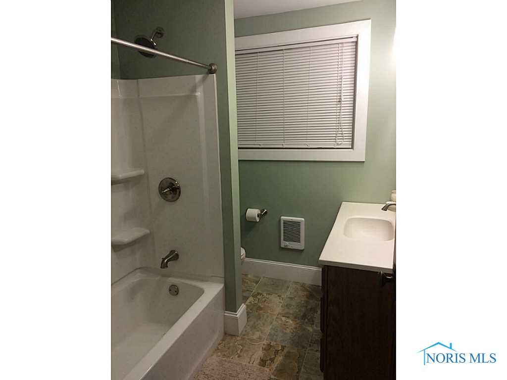 703 Perry Street Defiance, OH 43512 - Photo 15 of 20 Gallery Image 15