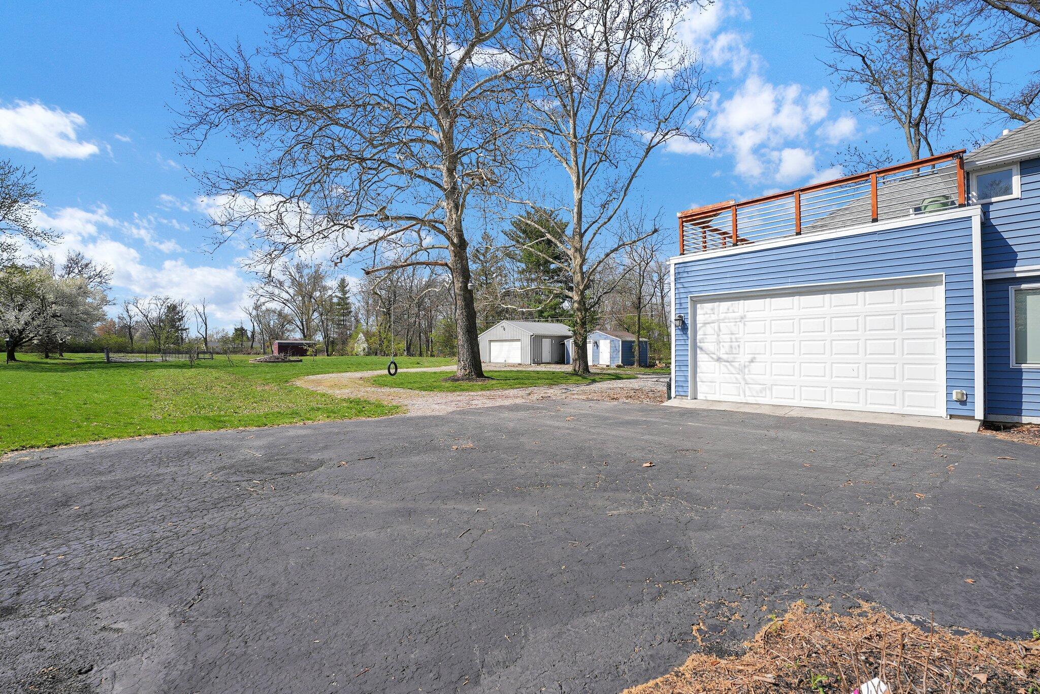 999 East Cooke Road Columbus, OH 43224 - Photo 37 of 76 32-web-or-mls-999-e-cooke-rd