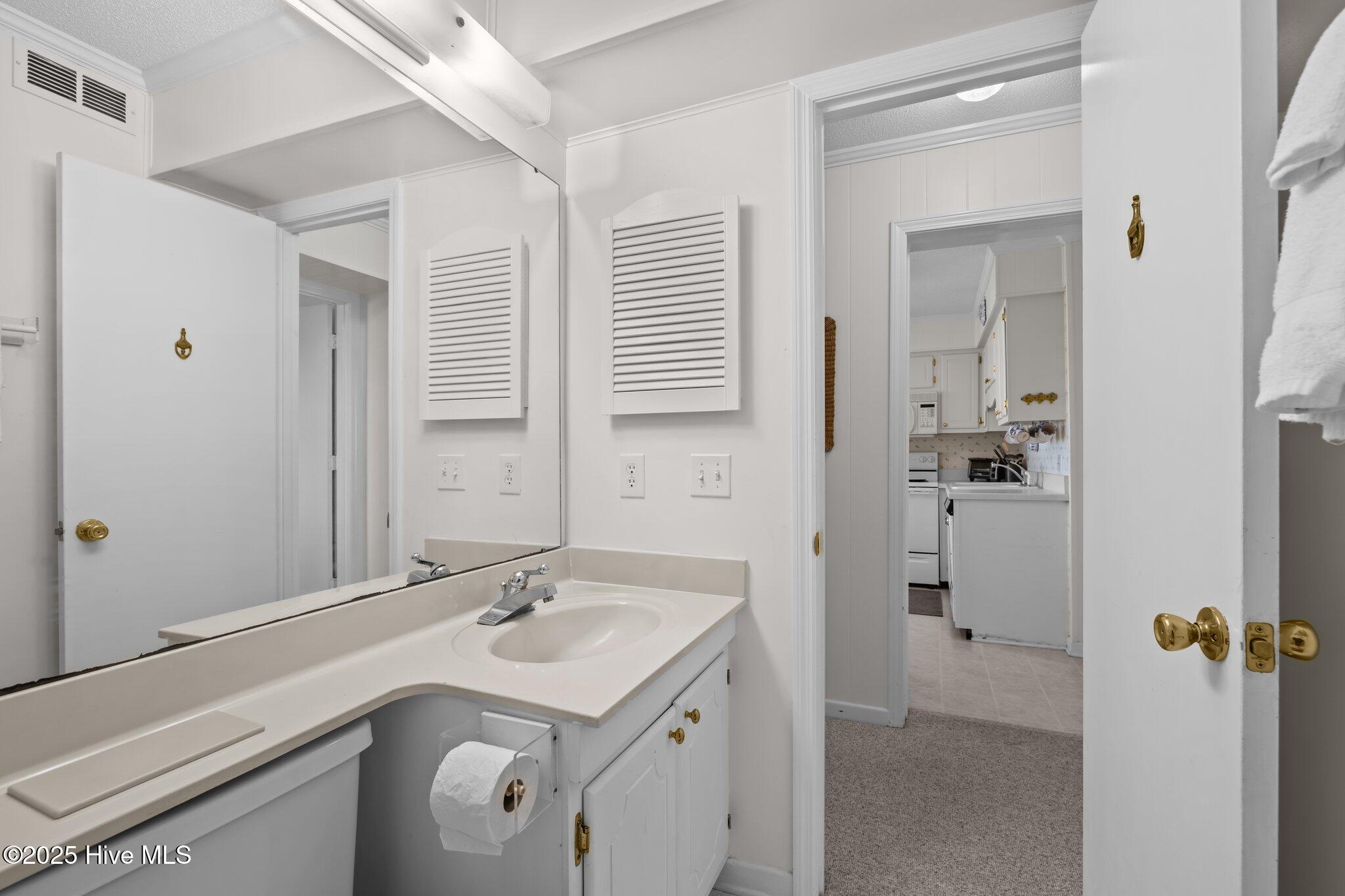 2008 East Fort Macon Road, Unit H13 Atlantic Beach, NC 28512 - Photo 21 of 40 Guest Bath