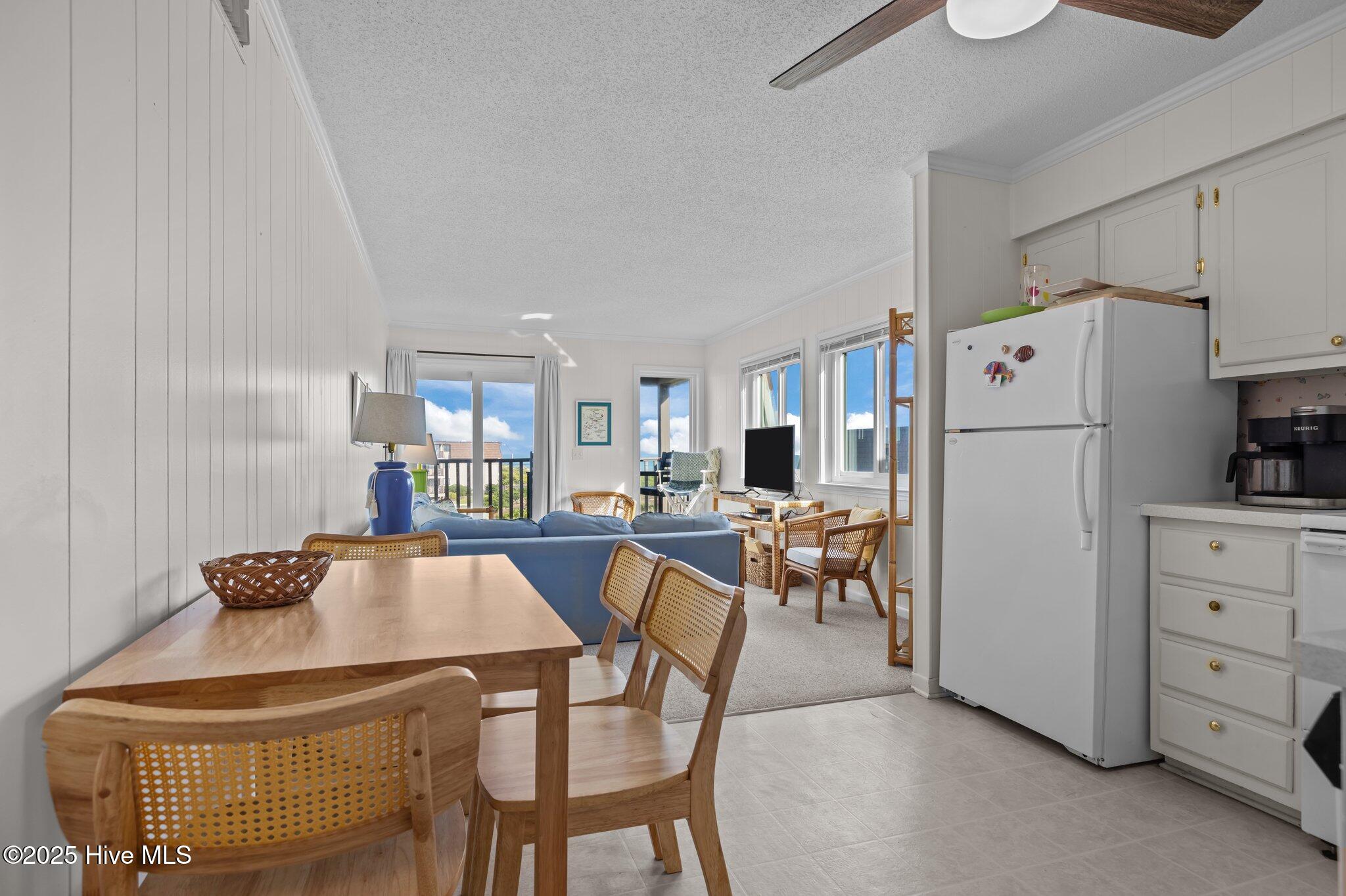 2008 East Fort Macon Road, Unit H13 Atlantic Beach, NC 28512 - Photo 9 of 40 Kitchen/Dining/Living