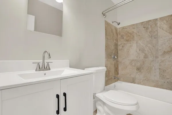 $2,250 | 299 Southwest 7th Street, Unit 1040, Boca Raton, FL 33432