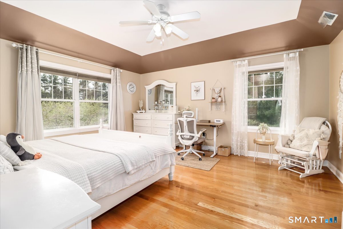 21 Pearl Street Newtown, CT 06482 - Photo 34 of 39