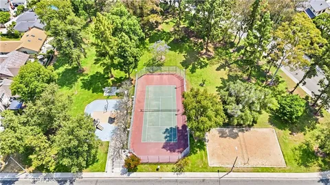 $1,050,000 | 22361 Modina, Laguna Hills, CA 92653