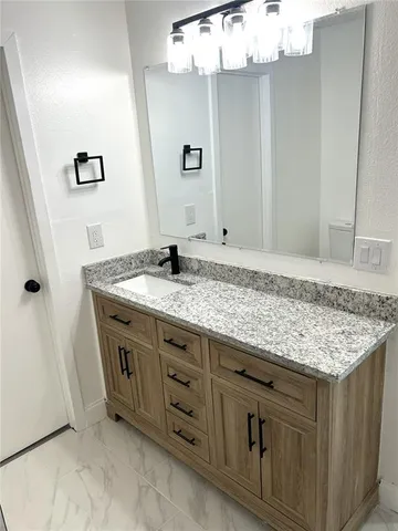 $1,800 | 12219 Armenia Gables Circle, Unit 12219, Tampa, FL 33612