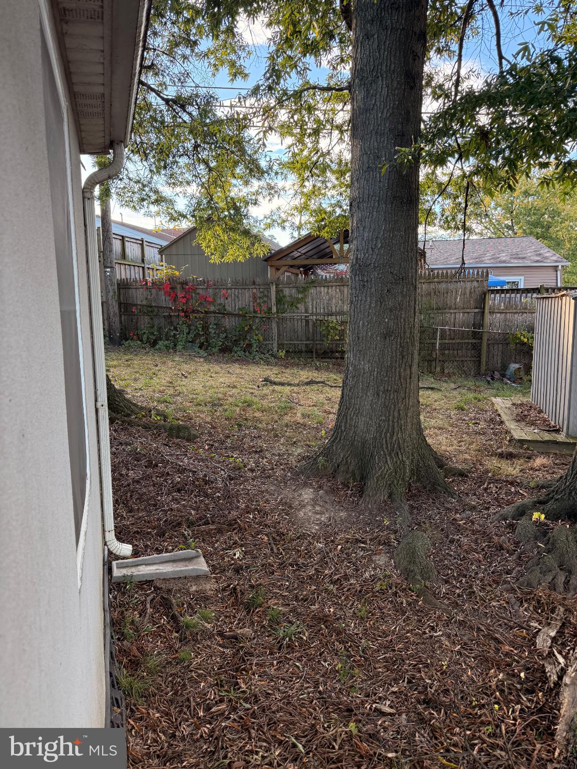 10 Compass Road Baltimore, MD 21220 - Photo 14 of 15 a backyard of a house with lots of green space