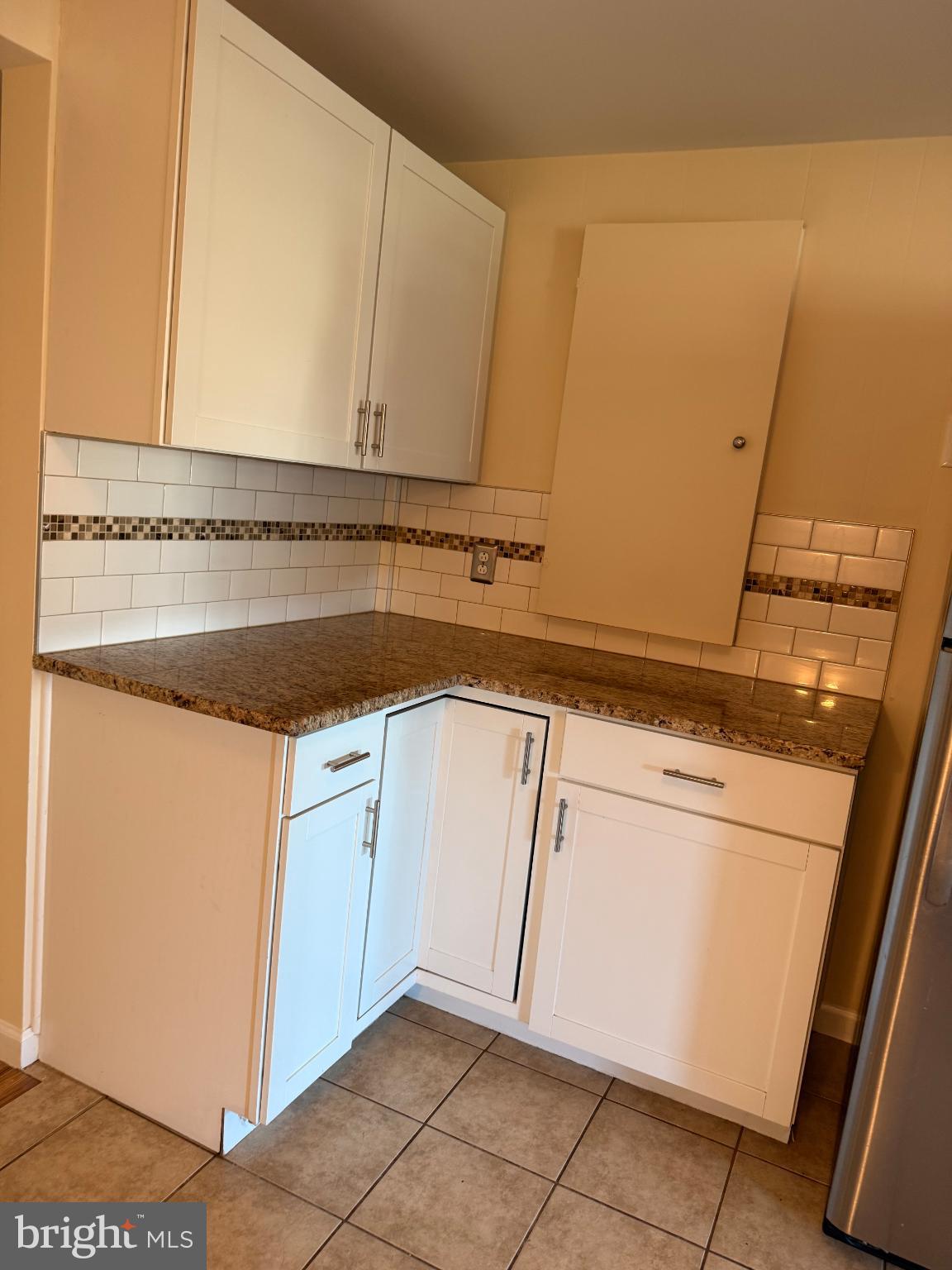 10 Compass Road Baltimore, MD 21220 - Photo 5 of 15 a view of washer and dryer