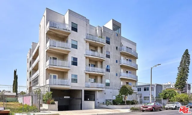 $3,200 | 1025 Dewey Avenue, Unit 403, Los Angeles, CA 90006