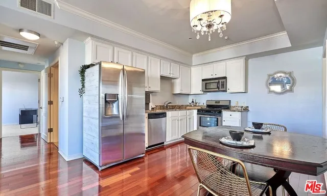 $3,200 | 1025 Dewey Avenue, Unit 403, Los Angeles, CA 90006