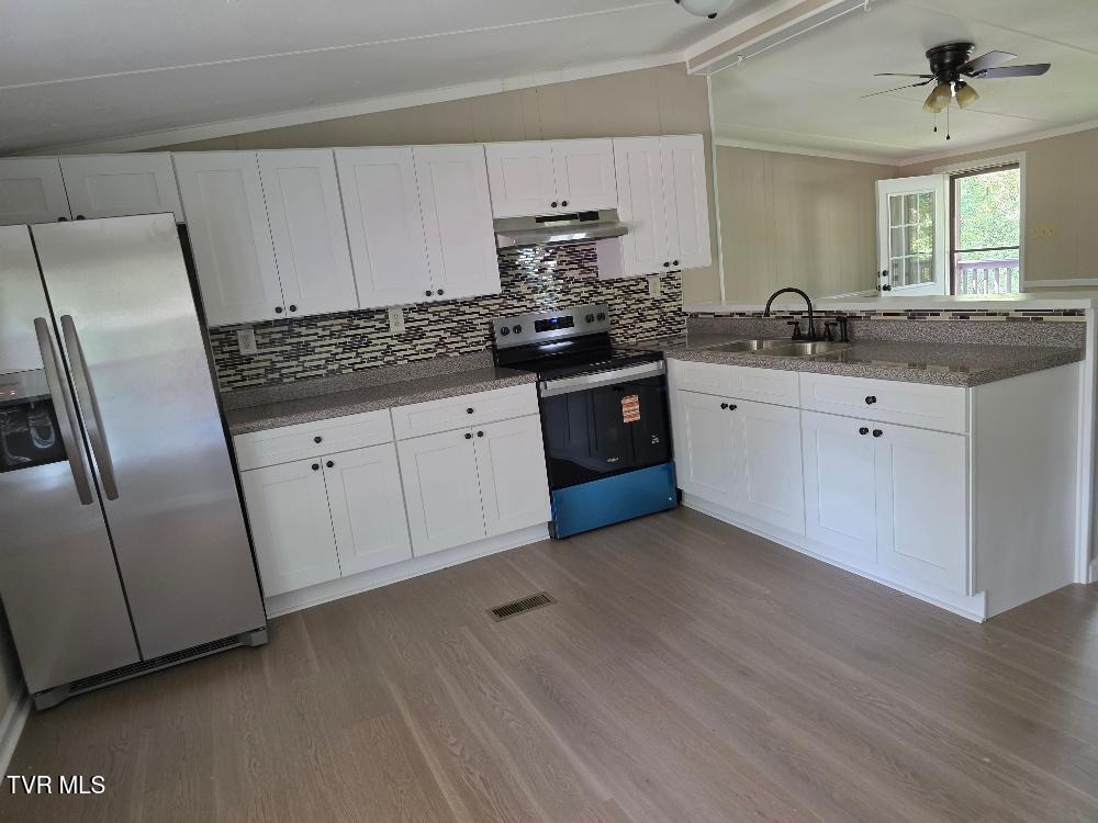 102 Clicktown Road Church Hill, TN 37642 - Photo 4 of 20 clicktown kitchen