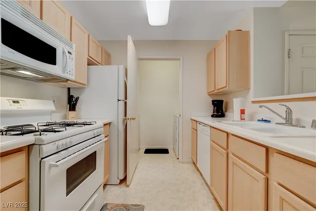 $2,100 | Undisclosed Address, Henderson, NV 89052