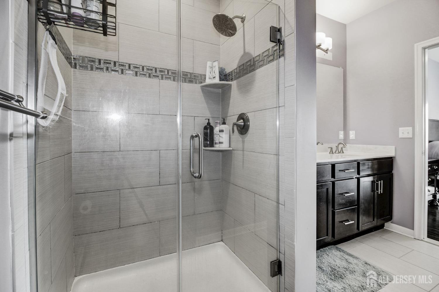 643 Strassle Way, Unit 643 South Plainfield, NJ 07080 - Photo 15 of 22