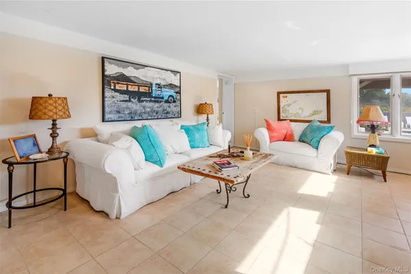 $6,100,000 | 49 Gilberts Path, Amagansett, NY 11930