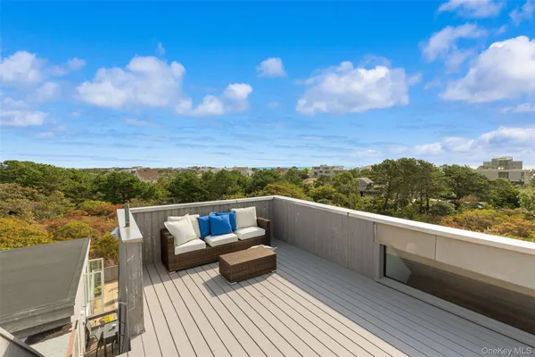 $6,100,000 | 49 Gilberts Path, Amagansett, NY 11930