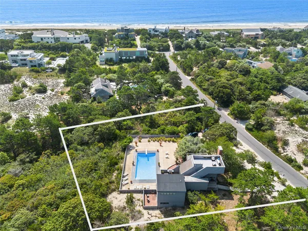 $6,100,000 | 49 Gilberts Path, Amagansett, NY 11930