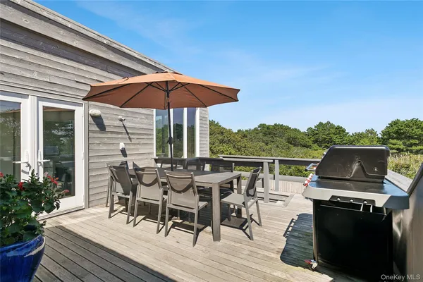 $6,100,000 | 49 Gilberts Path, Amagansett, NY 11930
