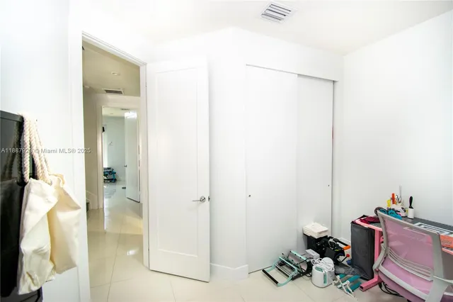 $4,950 | 6320 North W 104th Path, Unit 6320, Doral, FL 33178