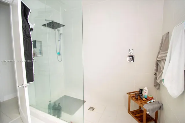 $4,950 | 6320 North W 104th Path, Unit 6320, Doral, FL 33178