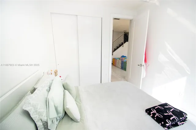 $4,950 | 6320 North W 104th Path, Unit 6320, Doral, FL 33178