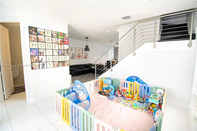 $4,950 | 6320 North W 104th Path, Unit 6320, Doral, FL 33178