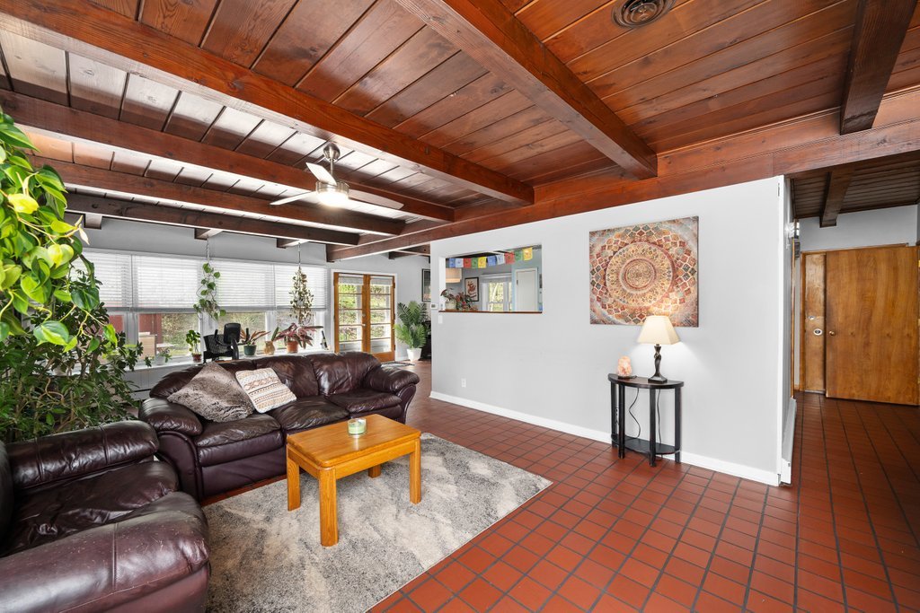 1031 27th Street Moline, IL 61265 - Photo 17 of 36 a living room with furniture and wooden floor