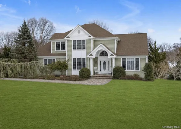 $1,099,000 | 86 Louise Court, Riverhead, NY 11901