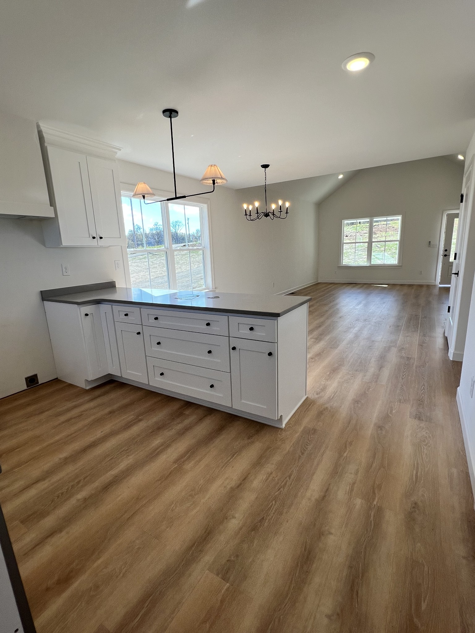 9714 Campbellsville Road Pulaski, TN 38478 - Photo 5 of 20