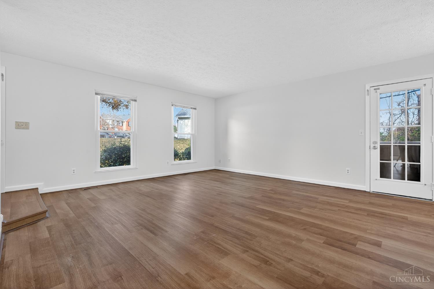 6355 Corbly Road, Unit 11 Cincinnati, OH 45230 - Photo 10 of 35 Gallery Image 10
