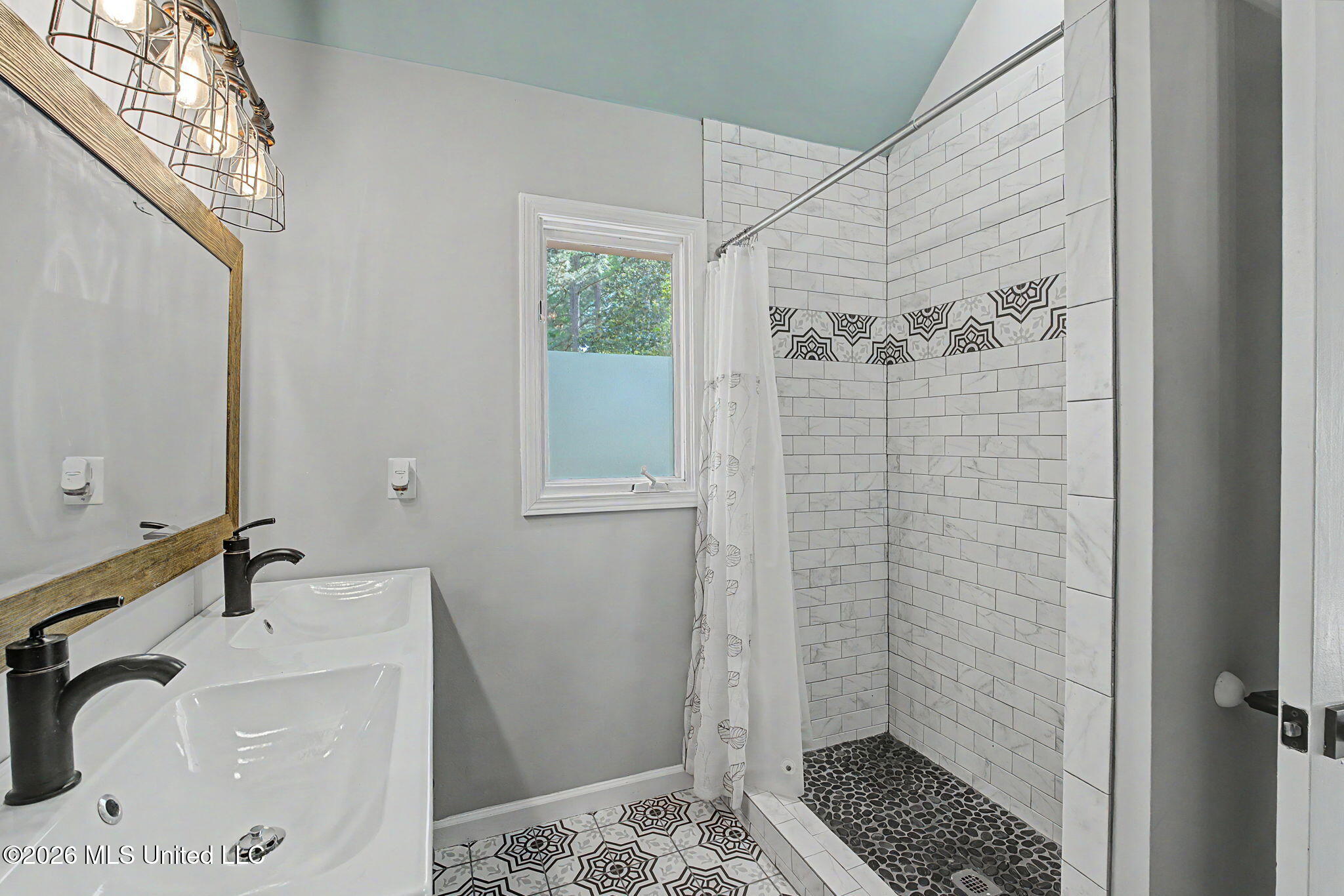 66 Robertson Road Hernando, MS 38632 - Photo 16 of 36 16-web-or-mls-66 Robertson Rd S-15