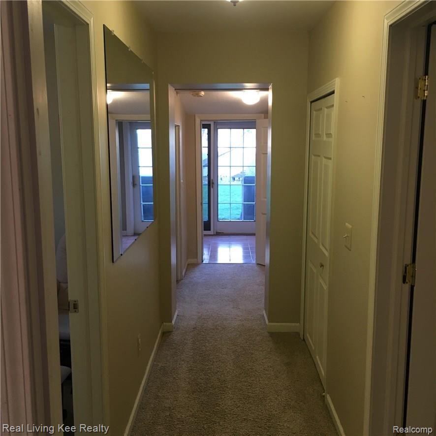 2981 Simpson Drive Rochester, MI 48309 - Photo 14 of 38 Back Hall.jpg