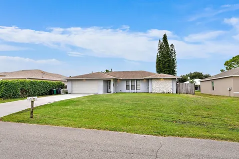 $359,000 | 622 Southwest Hogan Street, Port St. Lucie, FL 34983