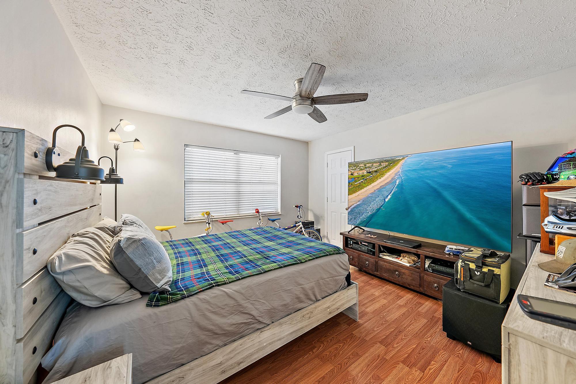 622 Southwest Hogan Street Port St. Lucie, FL 34983 - Photo 11 of 15 Bedroom 3