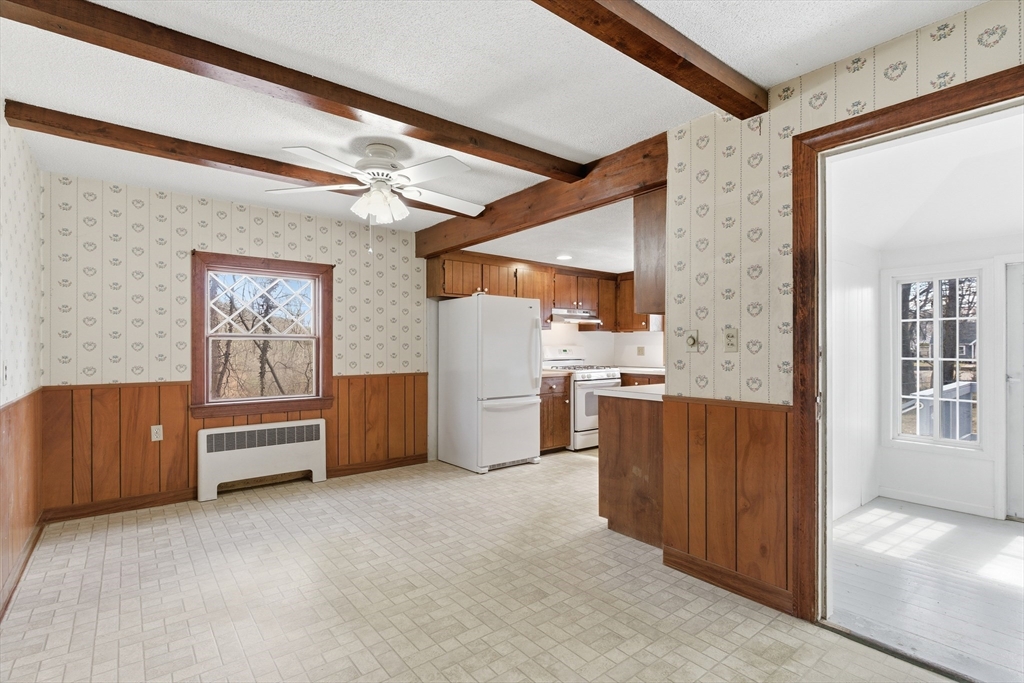 27 Valentine Road Framingham, MA 01702 - Photo 17 of 42 Gallery Image 17