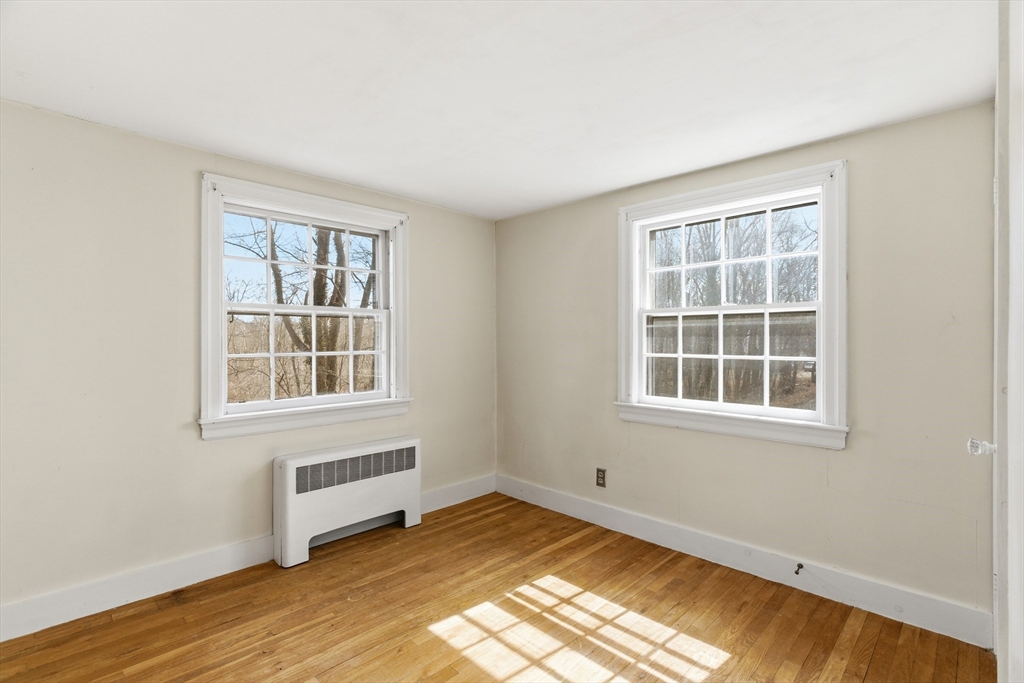 27 Valentine Road Framingham, MA 01702 - Photo 25 of 42 Gallery Image 25